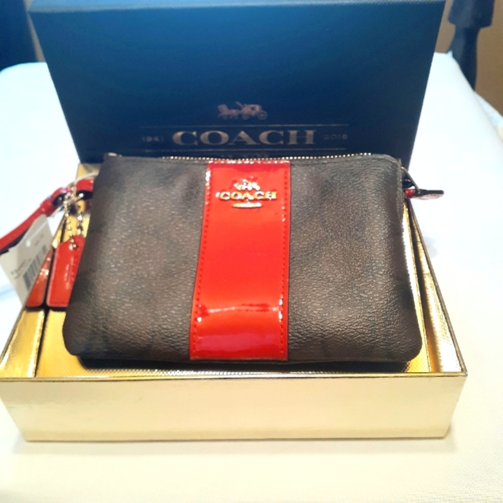 Coach Corner Zip Wristlet